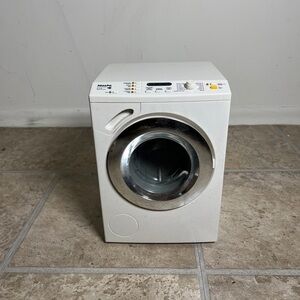 Doll washing machine